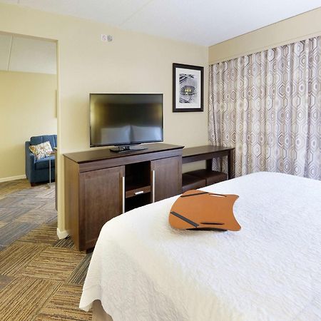 Hampton Inn Green Bay Downtown Exterior foto