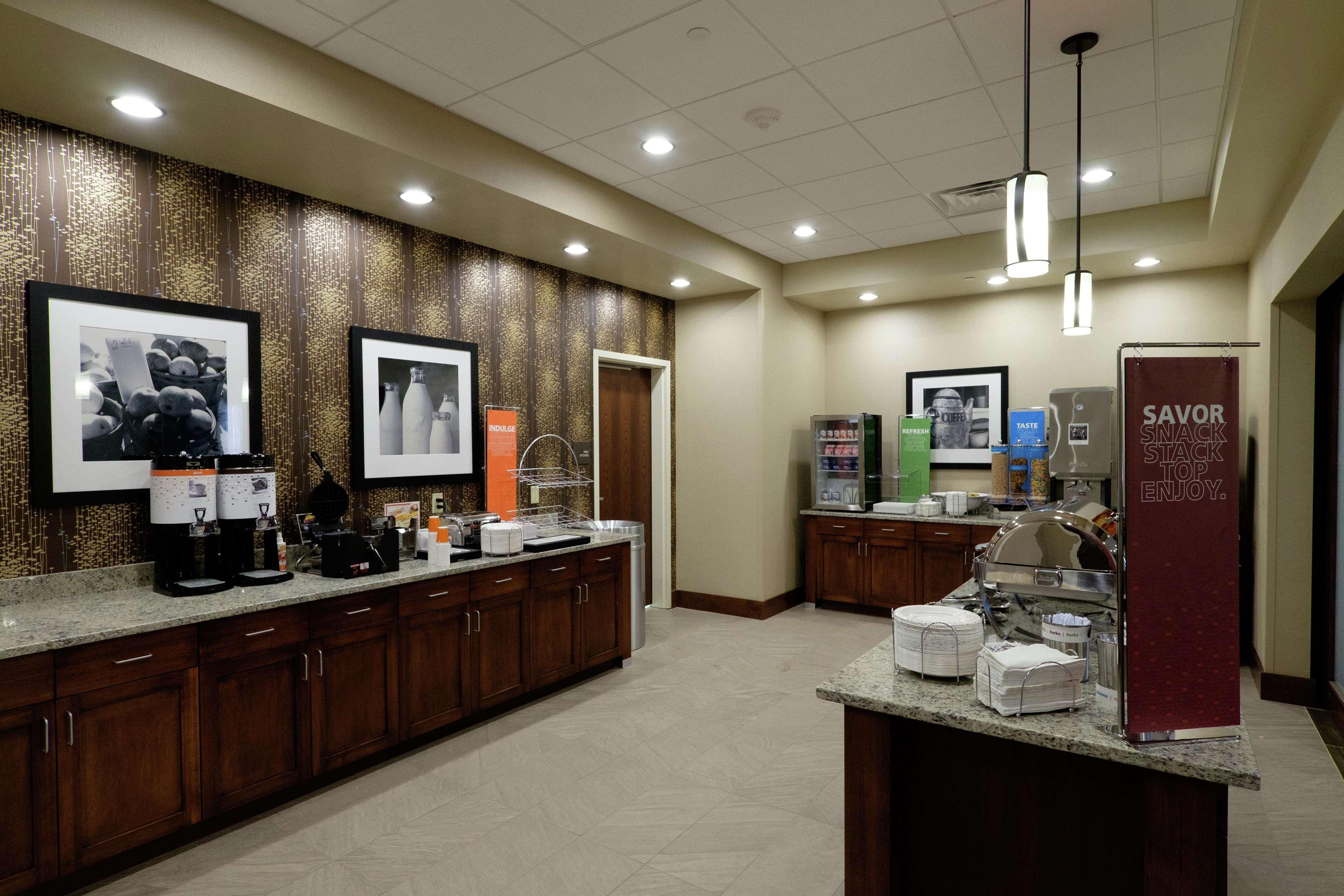 Hampton Inn Green Bay Downtown Exterior foto